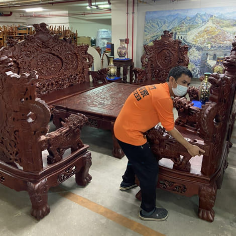 搬運實木家具